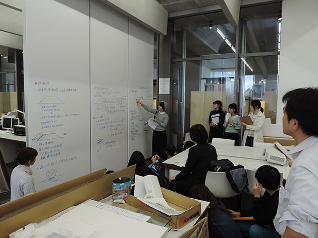 建築学科4年生 建築設計演習V