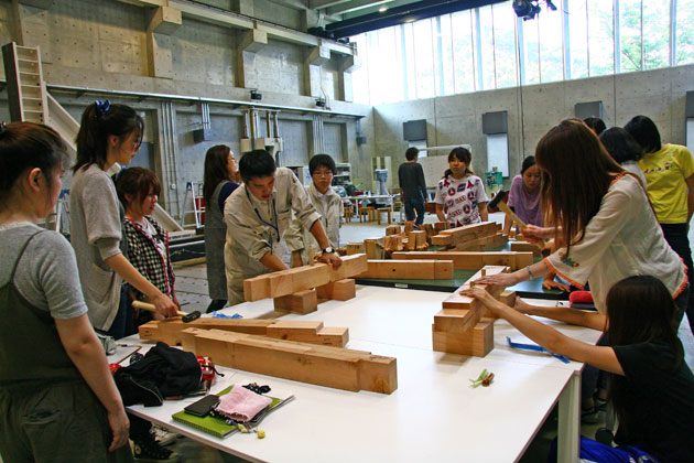 建築学科3年生 建築材料実験