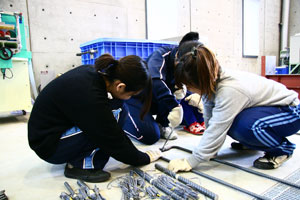 建築学科3年生 建築材料実験