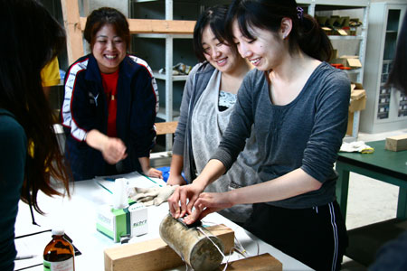 建築学科3年生 建築材料実験