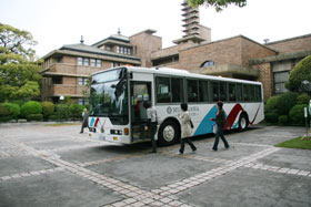 建築学科2年生の1週間:月曜日:スクールバス乗車