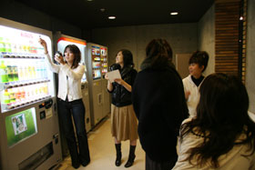 建築学科2年生の1週間:月曜日:昼食