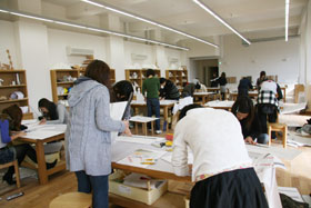 建築学科1年生フィールドワーク:2007年12月1日(土)甲子園会館に隣接する学生会館