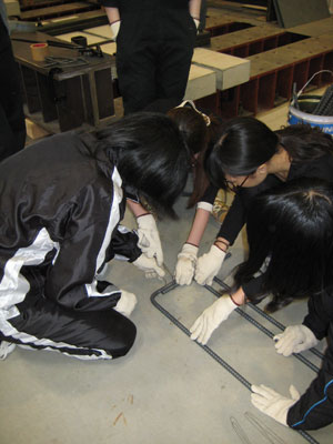 建築学科3年生 建築材料実験