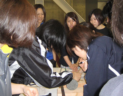 建築学科3年生 建築材料実験