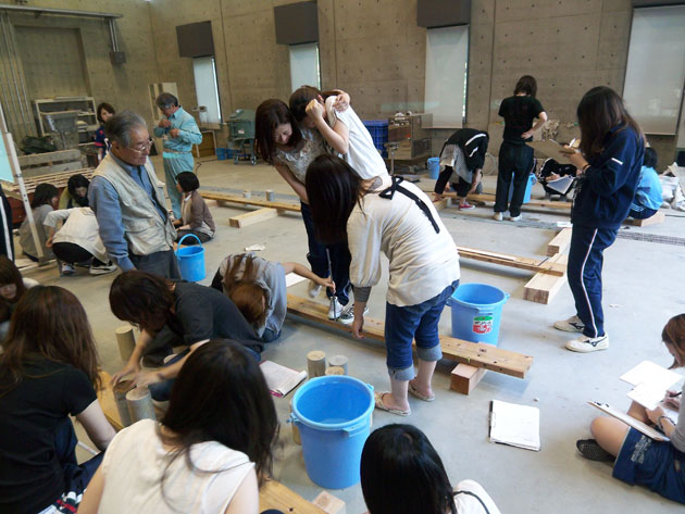 建築学科3年生 建築材料実験