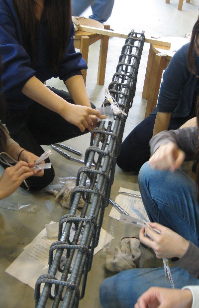 建築学科3年生 建築材料実験