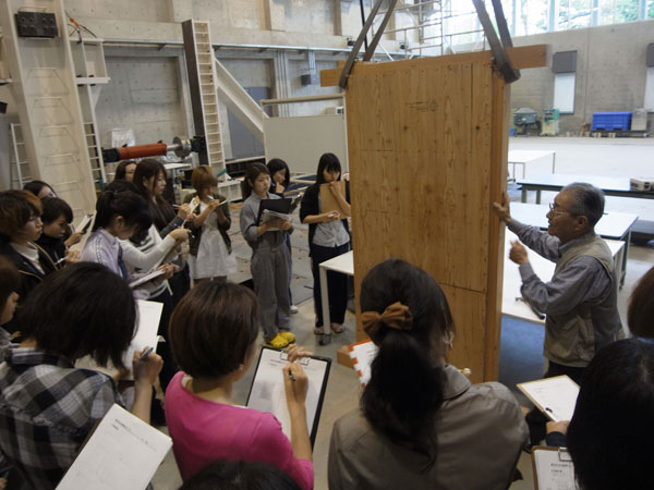 建築学科3年生 建築材料実験