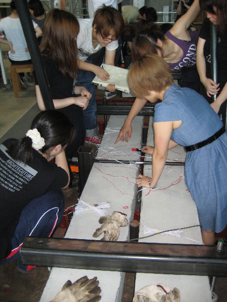 建築学科3年生 建築材料実験