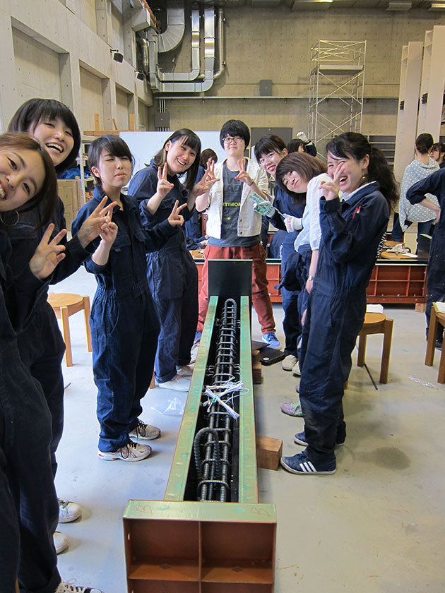 建築学科3年生 建築材料実験
