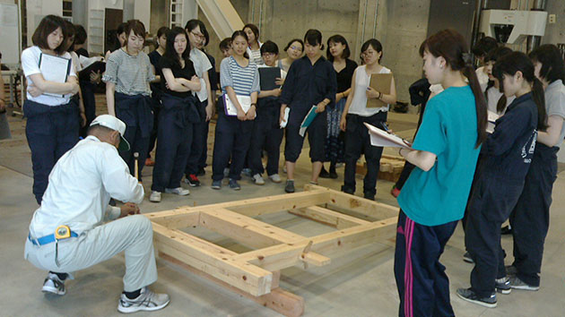 建築学科3年生 建築材料実験